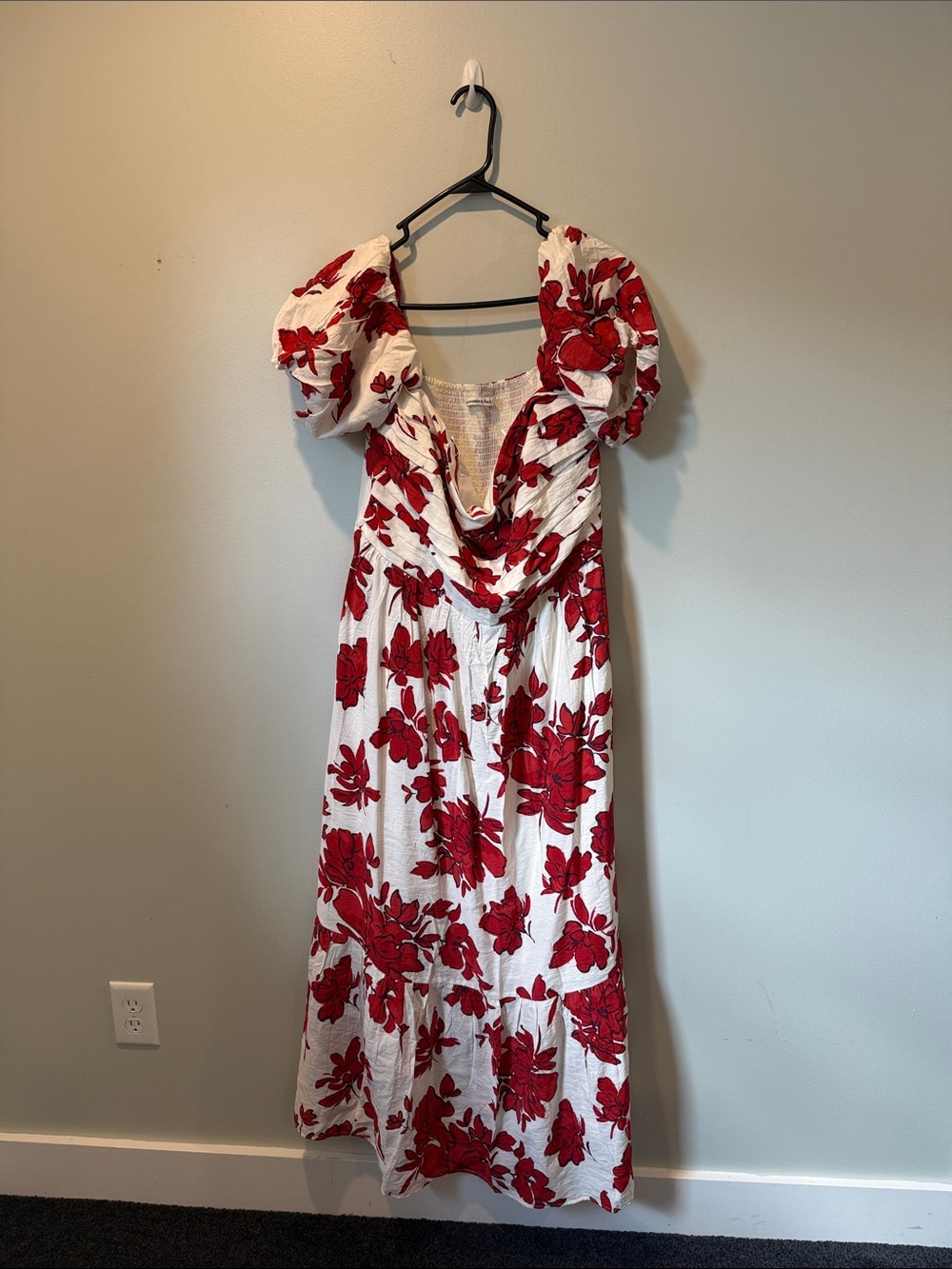 Abercrombie & Fitch Red Floral Puff Sleeve Maxi Dress